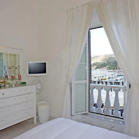 Gasthuis Vittoria Lerici