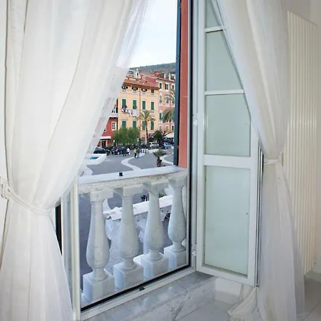 Vittoria Guest house *