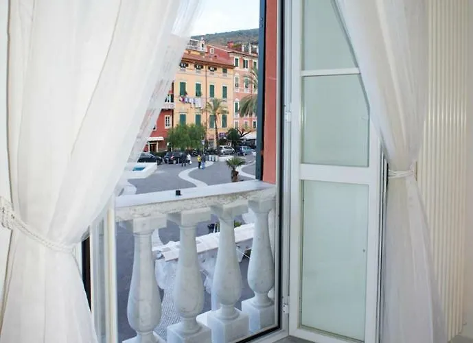 Vittoria Gasthuis 3*